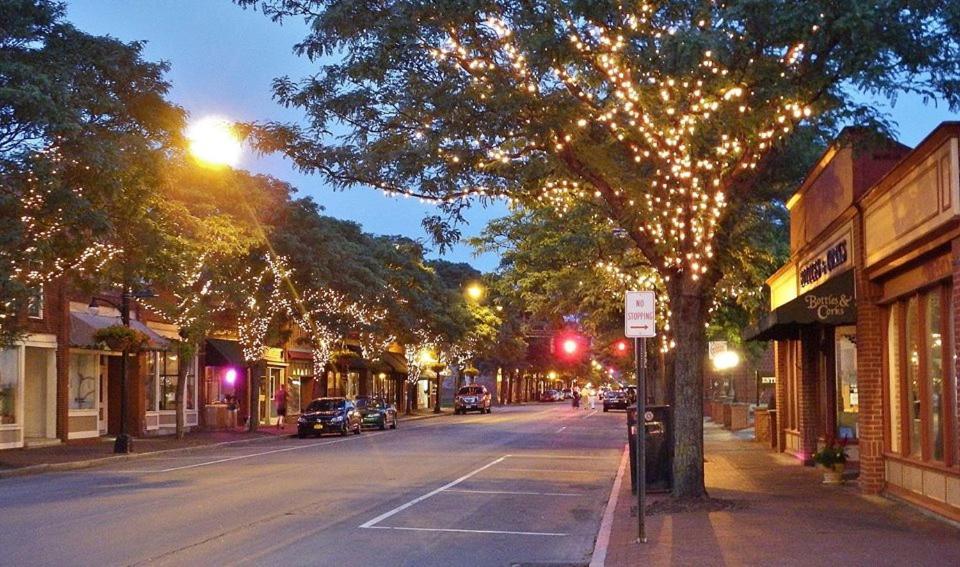 Rosewood Inn Corning Exteriör bild